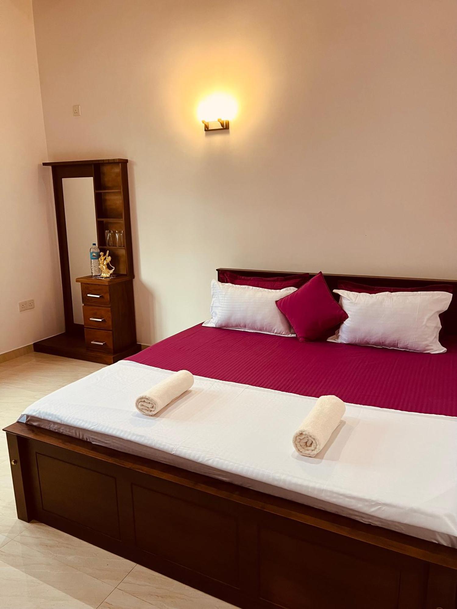 Ahasna Airport Villa Negombo Zewnętrze zdjęcie