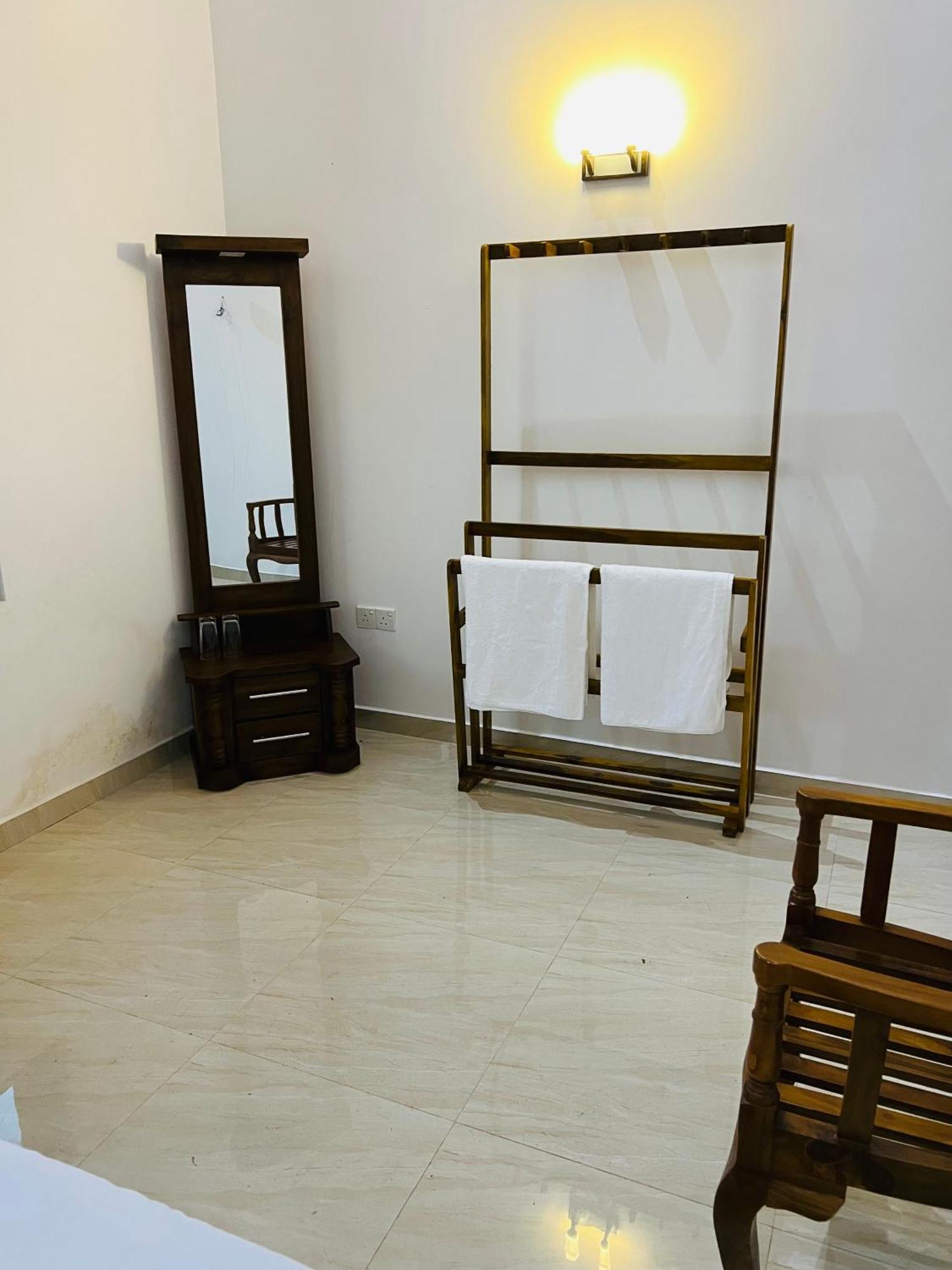 Ahasna Airport Villa Negombo Zewnętrze zdjęcie