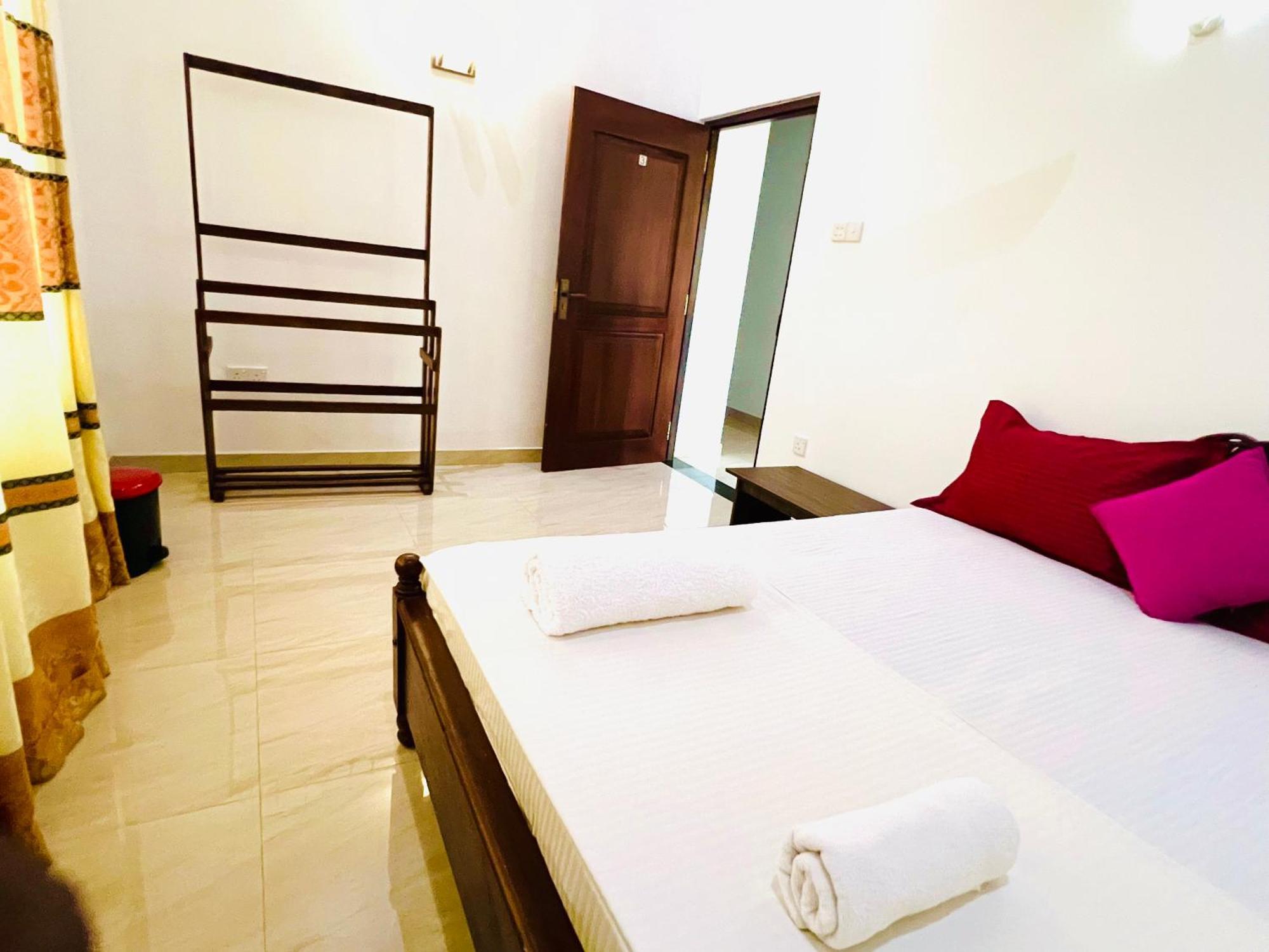 Ahasna Airport Villa Negombo Zewnętrze zdjęcie