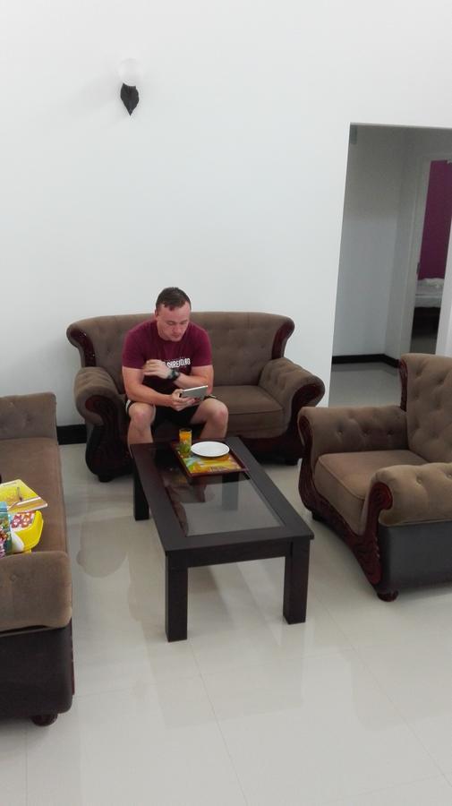 Ahasna Airport Villa Negombo Zewnętrze zdjęcie